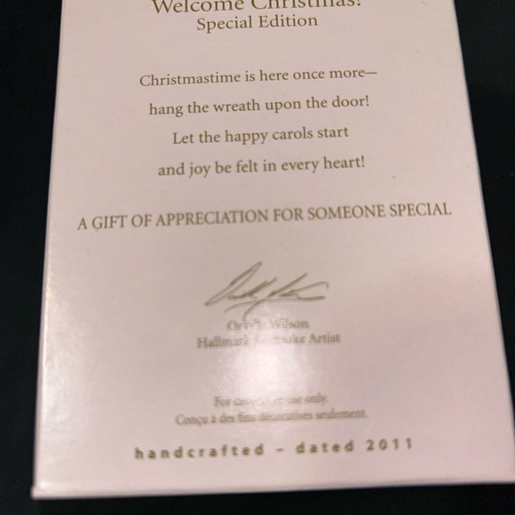 2008 Hallmark A Christmas Surprise VIP Keepsake & 2011 VIP Welcome Christmas! - Picture 5 of 5